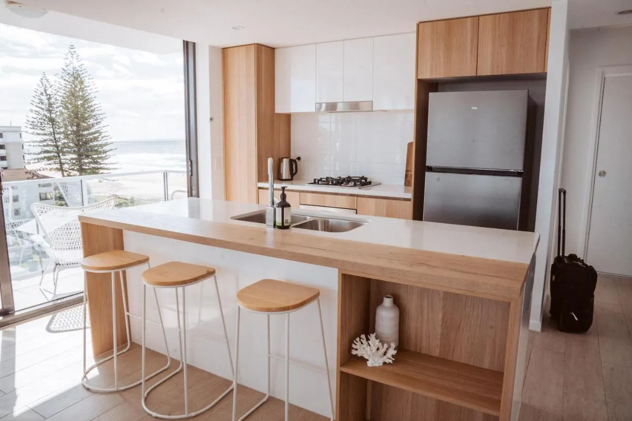 Apartment Skyline Escape Palm Beach Gold Coast